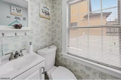 15 Stevens Rd, Belleville, NJ 07109 - Photo 21