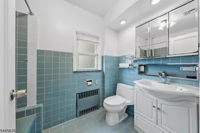 15 Stevens Rd, Belleville, NJ 07109 - Photo 19