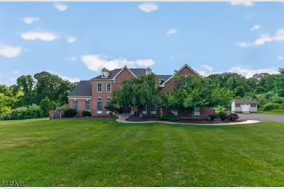 9 Meadow Run Rd, Holland Township, NJ 08848 - Photo 3