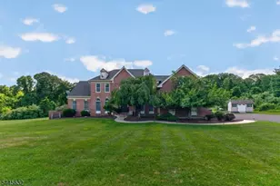 9 Meadow Run Rd, Holland Township, NJ 08848 - Photo 3