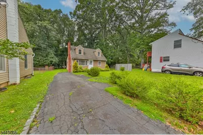 86 Ridgewood Ave, Ewing Township, NJ 08618 - Photo 3