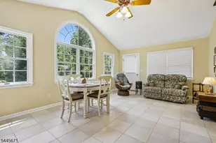 39 Whitney Dr, Berkeley Heights Township, NJ 07922 - Photo 13