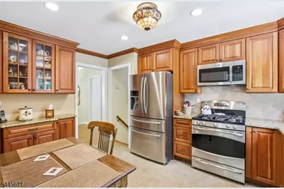 39 Whitney Dr, Berkeley Heights Township, NJ 07922 - Photo 23