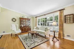 39 Whitney Dr, Berkeley Heights Township, NJ 07922 - Photo 5