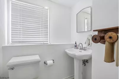 39 Whitney Dr, Berkeley Heights Township, NJ 07922 - Photo 27