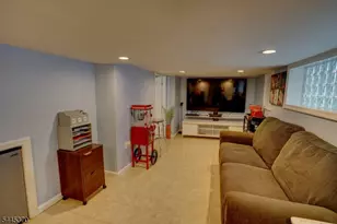 6 Grove St, Bloomfield, NJ 07003 - Photo 19