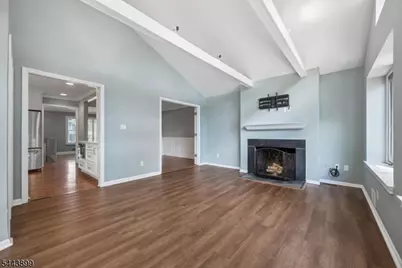 29 Hillside Ter, Bernards Township, NJ 07920 - Photo 9