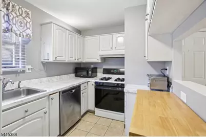 2 Cottage Pl #1, Morristown, NJ 07960 - Photo 7