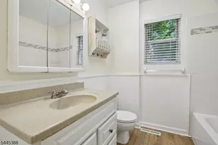 2 Cottage Pl, Morristown, NJ 07960 - Photo 11