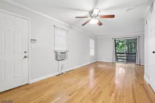 2 Cottage Pl, Morristown, NJ 07960 - Photo 3