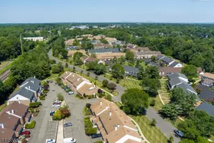 40 Wareham Ct, Scotch Plains Township, NJ 07076 - Photo 27