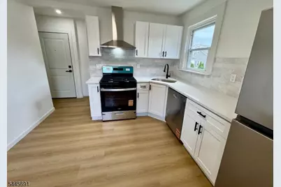 662 Selfmaster Pkwy, Union Township, NJ 07083 - Photo 11