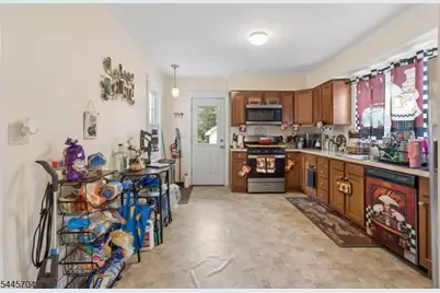 42 S State St, Vineland, NJ 08360 - Photo 15