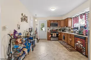 42 S State St, Vineland, NJ 08360 - Photo 15