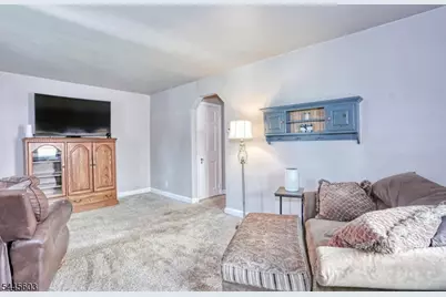 41 Martin Ave, Clifton, NJ 07012 - Photo 5