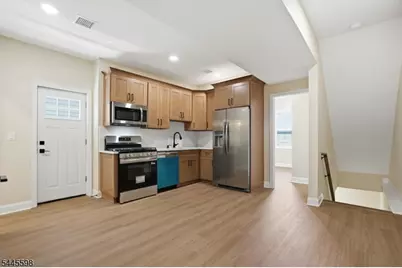 30 Edison St, Bloomfield, NJ 07003 - Photo 9