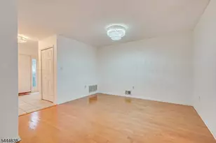 2103 Ackmen Ct, Bridgewater, NJ 08807 - Photo 7