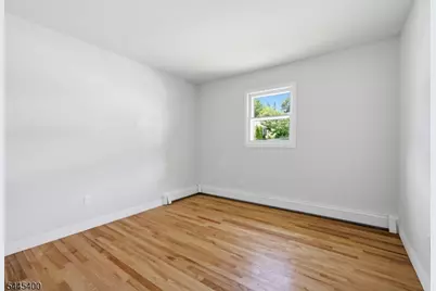 307 Nariticong Ave, Hopatcong, NJ 07843 - Photo 19