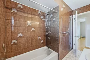 10 N Washington Ave, Woodbridge Township, NJ 07067 - Photo 15