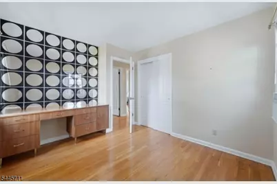 10 N Washington Ave, Woodbridge Township, NJ 07067 - Photo 11