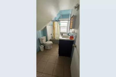 407 Jefferson Ave, Elizabeth, NJ 07201 - Photo 9