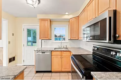 120 S 15th Ave, Manville, NJ 08835 - Photo 11