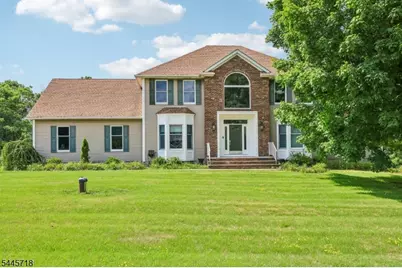 6 Comanche Trl, Vernon Twp., NJ 07462 - Photo 1