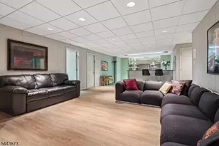 46 Calvert Ave W, Edison, NJ 08820 - Photo 25