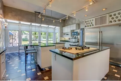 46 Calvert Ave West, Edison, NJ 08820 - Photo 9