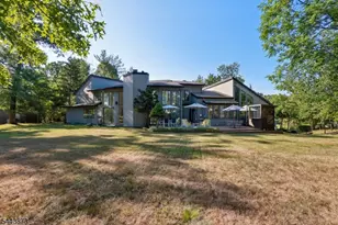 46 Calvert Ave W, Edison, NJ 08820 - Photo 29