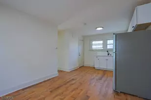 15 Hilltop Pl, Montclair, NJ 07042 - Photo 5