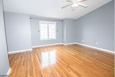 49 Stuyvesant Ave #16, Lyndhurst Township, NJ 07071 - Photo 11