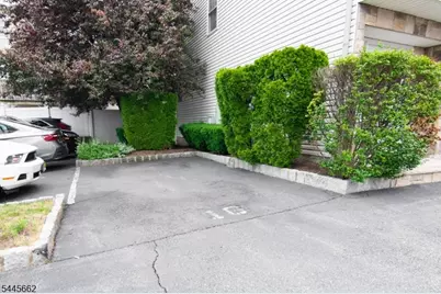 49 Stuyvesant Ave #16, Lyndhurst Township, NJ 07071 - Photo 29