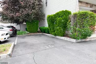 49 Stuyvesant Ave, Lyndhurst Township, NJ 07071 - Photo 29