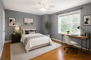 49 Stuyvesant Ave, Lyndhurst Township, NJ 07071 - Photo 15