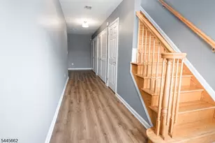 49 Stuyvesant Ave, Lyndhurst Township, NJ 07071 - Photo 19