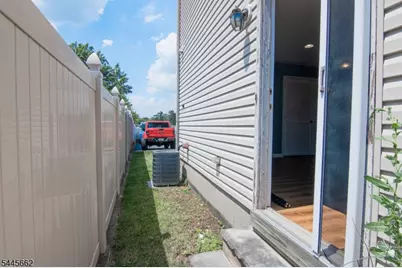 49 Stuyvesant Ave #16, Lyndhurst Township, NJ 07071 - Photo 25