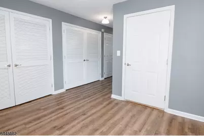 49 Stuyvesant Ave #16, Lyndhurst Township, NJ 07071 - Photo 21