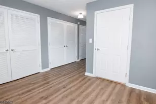 49 Stuyvesant Ave, Lyndhurst Township, NJ 07071 - Photo 21