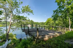 19 Lake Grinnell Ln, Sparta Township, NJ 07871 - Photo 13