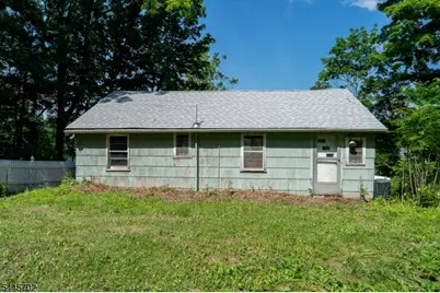 19 Lake Grinnell Ln, Sparta Township, NJ 07871 - Photo 17