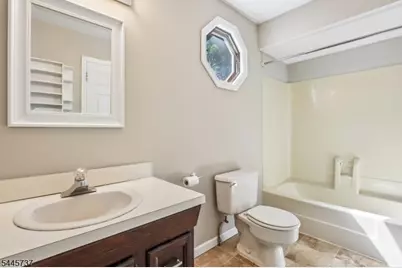 11 Woodward Ave, Bloomingdale, NJ 07403 - Photo 19