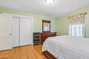11 Woodward Ave, Bloomingdale, NJ 07403 - Photo 17