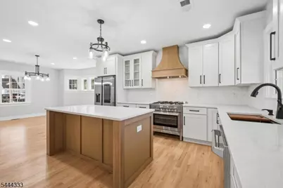 18 Burchfield Ave, Cranford Township, NJ 07016 - Photo 11