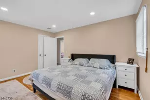 33 Oak Ave, Pequannock Township, NJ 07440 - Photo 11