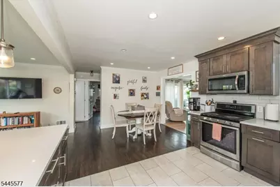 5 Doherty Dr East, Clifton, NJ 07013 - Photo 7