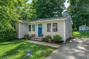 30 Tobyhanna Trail, Hopatcong, NJ 07843 - Photo 1