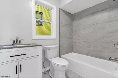 328-330 Hawthorne Ave, Newark, NJ 07112 - Photo 13