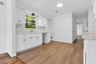 328-330 Hawthorne Ave, Newark, NJ 07112 - Photo 11