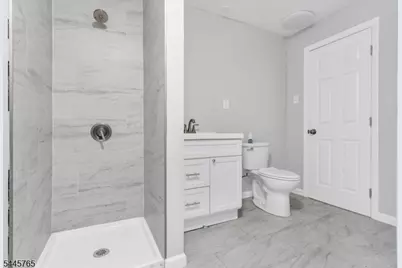 328-330 Hawthorne Ave, Newark, NJ 07112 - Photo 17